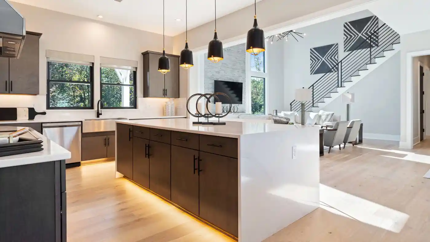 Choose from a wide range of quartz textures and colors for your Charlotte kitchen