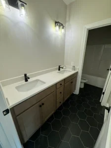 Choose from a wide range of quartz textures and colors for your Charlotte kitchen