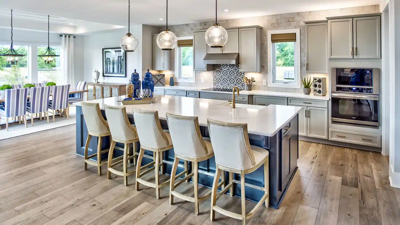 Choose from a wide range of quartz textures and colors for your Charlotte kitchen